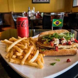 Chicken Breast Sandwich Sanduiche de Peito de Frango